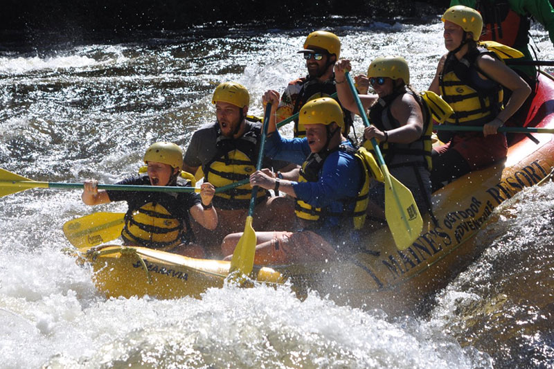 Dead River sports raft