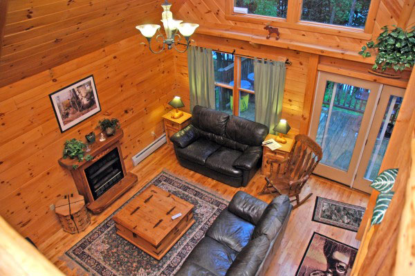 Club Cabin Living Room