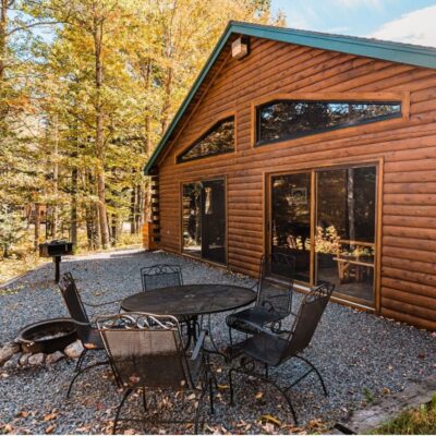 cabin-rental-porch-fall-maine